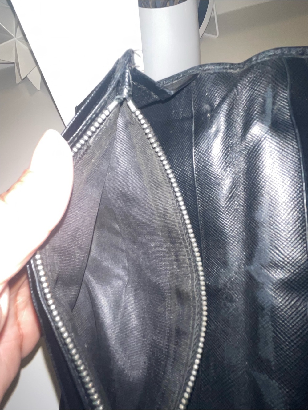 Prada black Saffiano leather long bifold wallet with a zip coin pocket - Picture 8 of 11